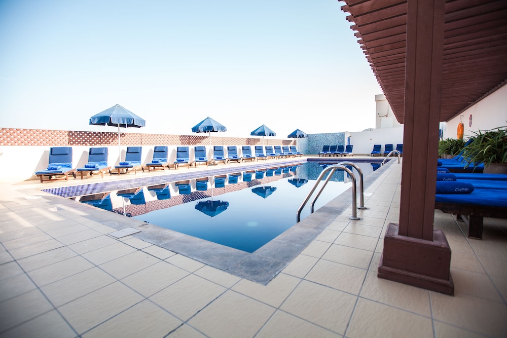 Citymax Bur Dubai — Swimming pool in Dubai