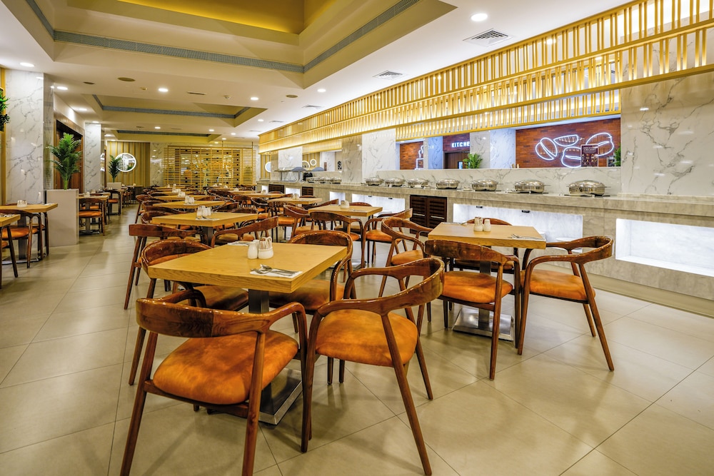 Citymax Bur Dubai — Restaurant & bars in Dubai