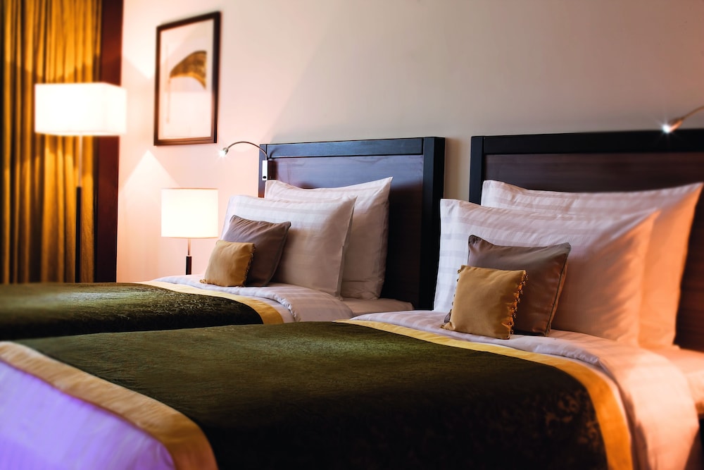 Avani Deira Dubai Hotel — Hotel rooms in Dubai