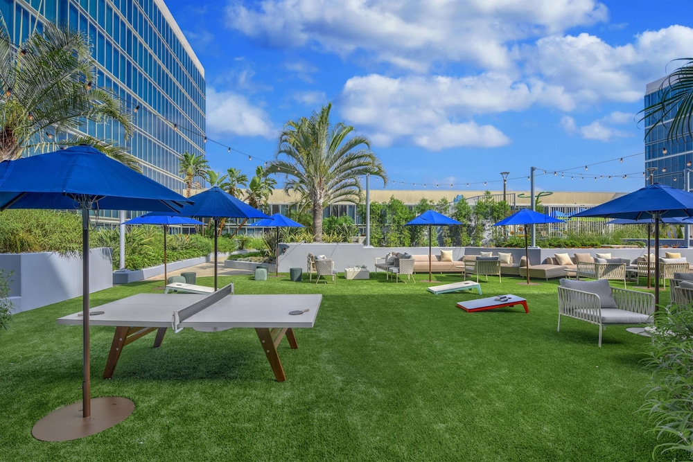 Hilton Anaheim — Sports & recreation in Anaheim, California