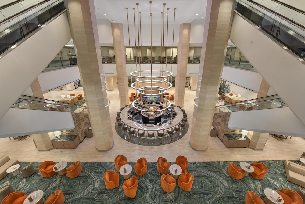 Hilton Anaheim — Hotel building in Anaheim, California