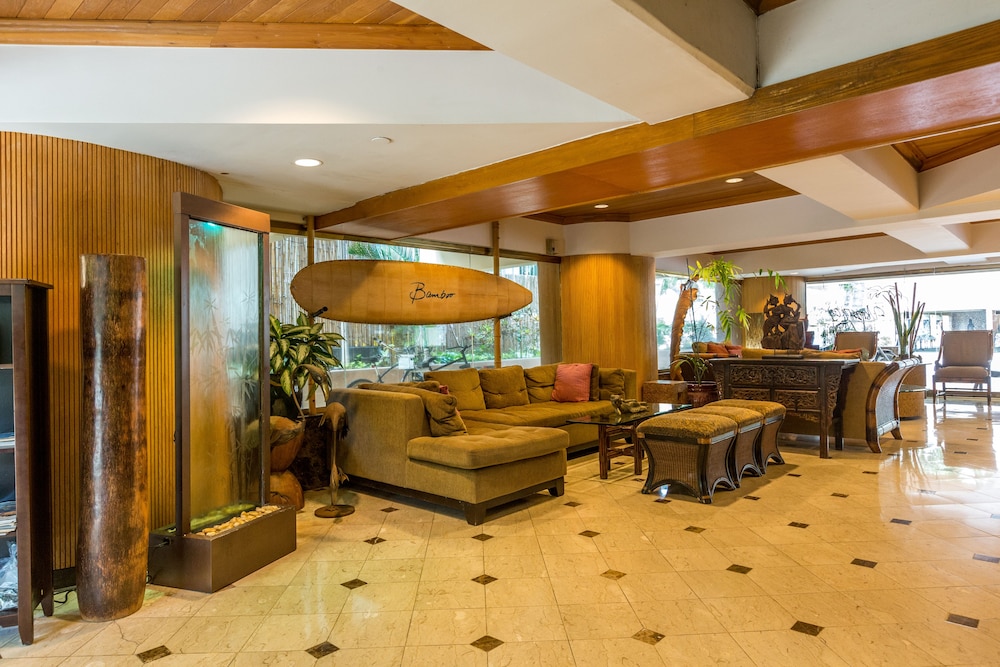 Castle Bamboo Waikīkī Hotel — Hotel building in Honolulu, Hawaii