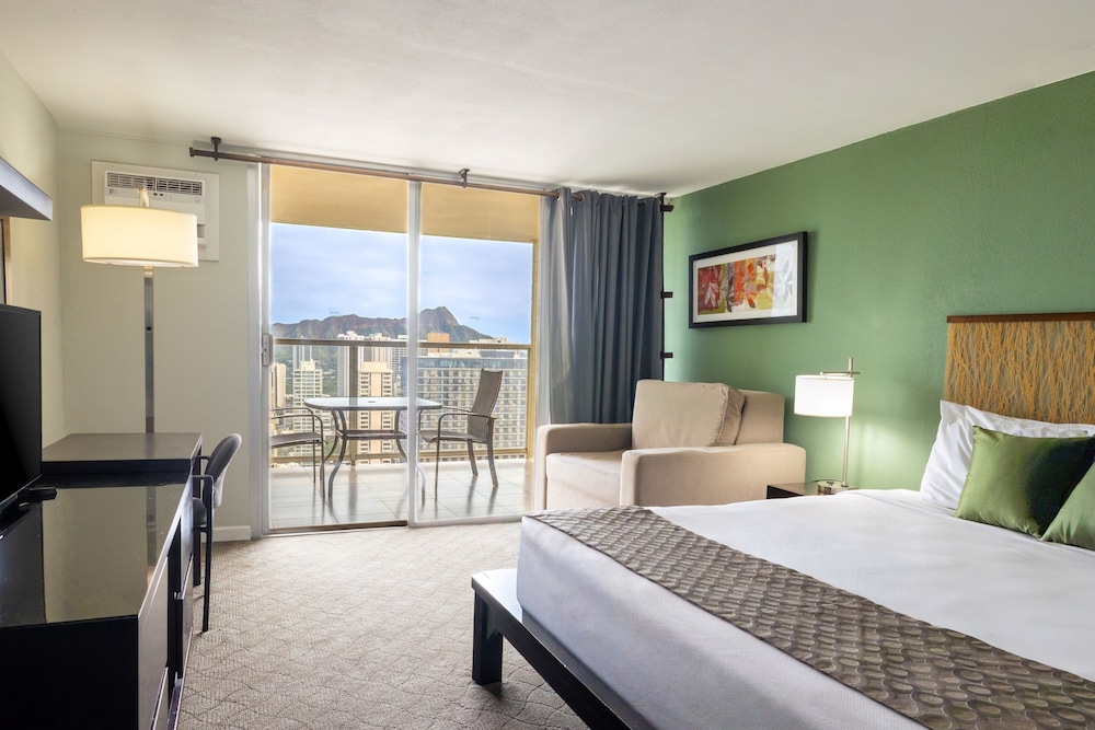 Skyline Island Colony Hotel — Hotel rooms in Honolulu, Hawaii