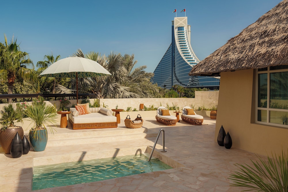 Jumeirah Beach Hotel Dubai — Rooms in Dubai