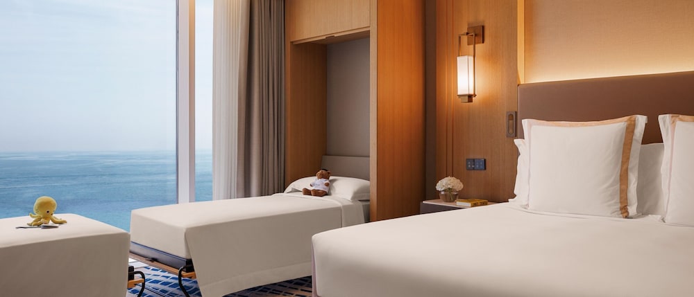 Jumeirah Beach Hotel Dubai — On-site activities in Dubai