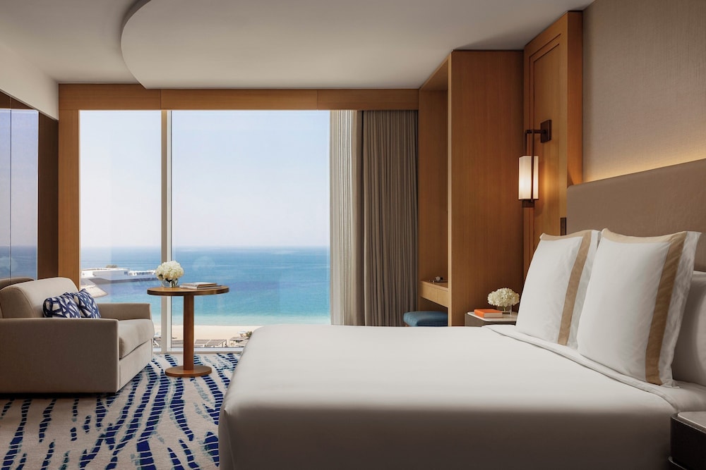 Jumeirah Beach Hotel Dubai — Rooms in Dubai