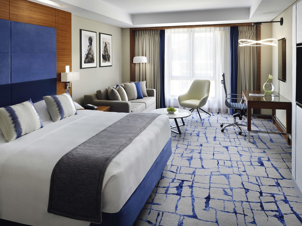 Mövenpick Hotel & Apartments Bur Dubai — Hotel rooms in Dubai