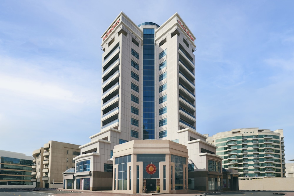 Mövenpick Hotel & Apartments Bur Dubai — Hotel building in Dubai