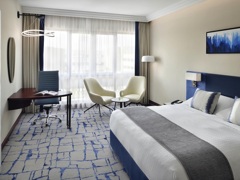 Mövenpick Hotel & Apartments Bur Dubai — Hotel rooms in Dubai