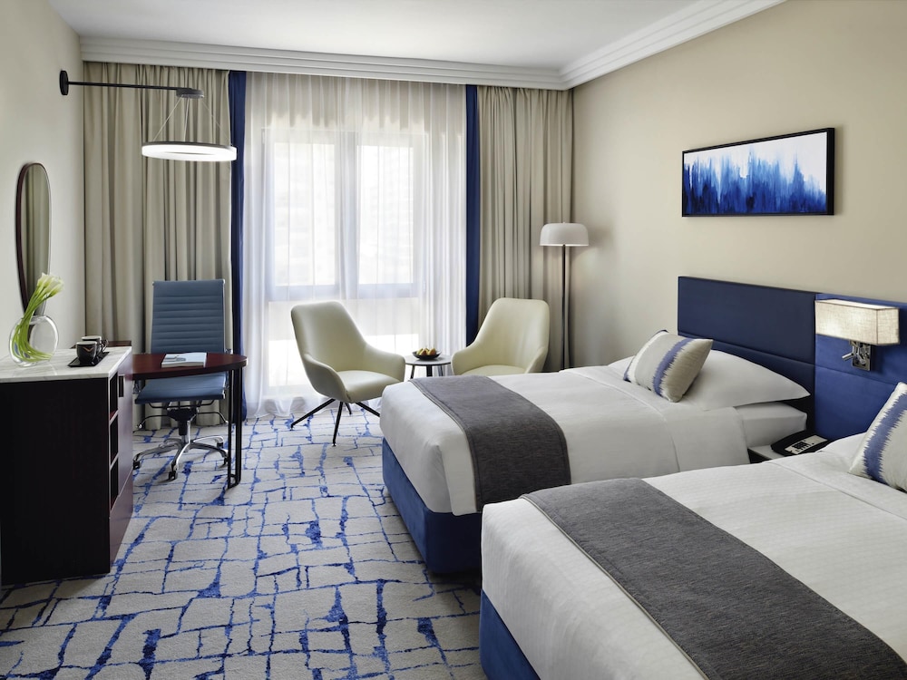 Mövenpick Hotel & Apartments Bur Dubai — Hotel rooms in Dubai