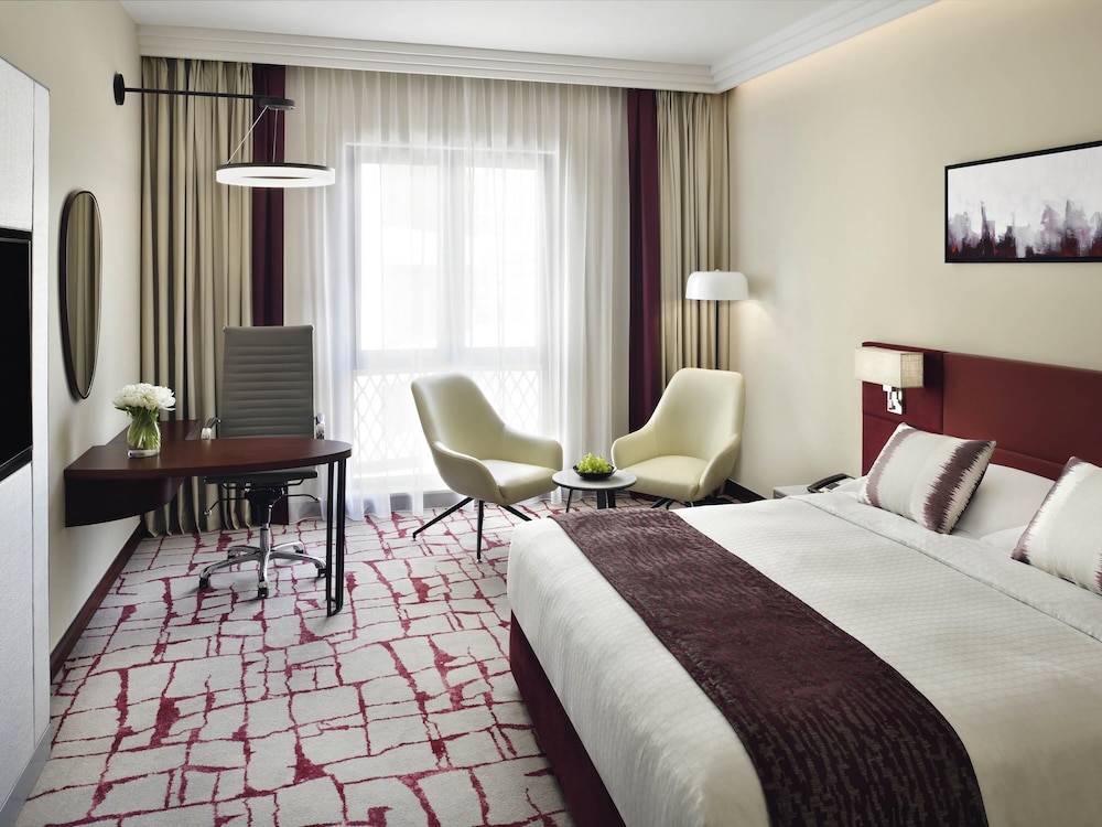 Mövenpick Hotel & Apartments Bur Dubai — Hotel rooms in Dubai