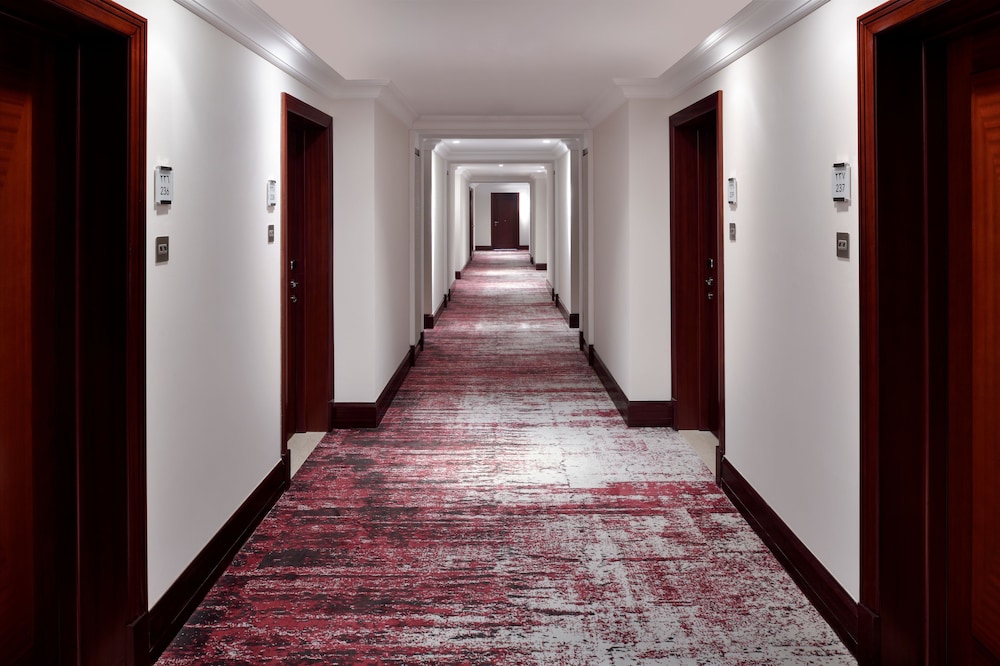 Mövenpick Hotel & Apartments Bur Dubai — Hotel building in Dubai