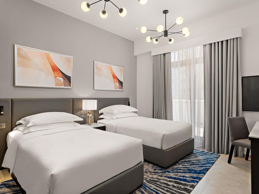 Mövenpick Hotel & Apartments Bur Dubai — Hotel rooms in Dubai