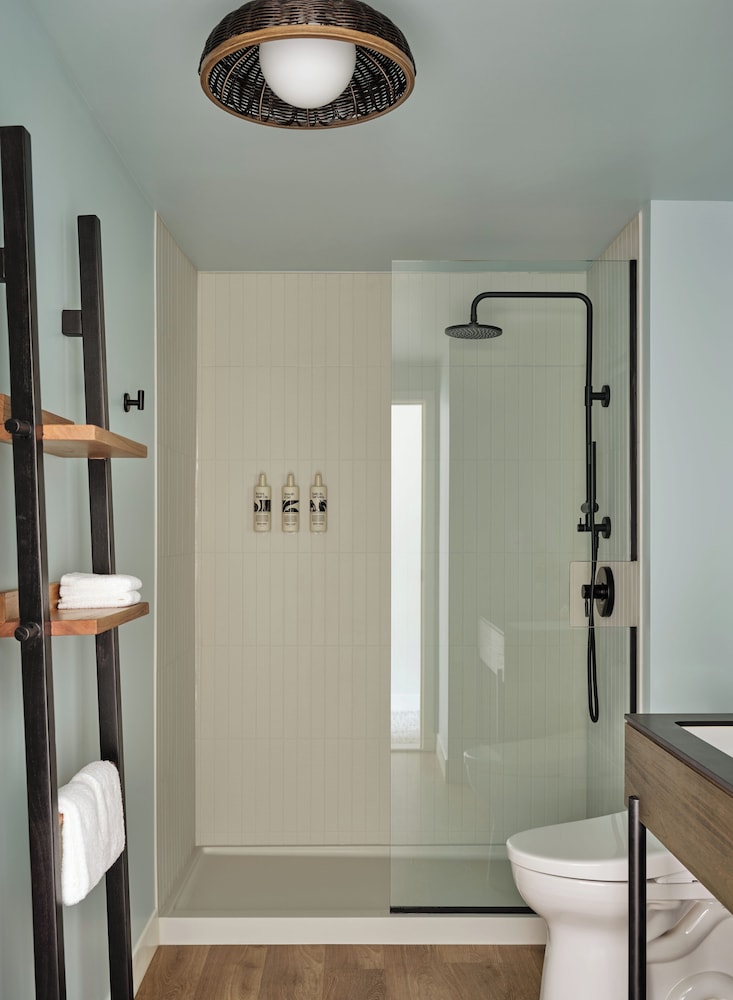 Romer House Waikiki — Hotel rooms in Honolulu, Hawaii