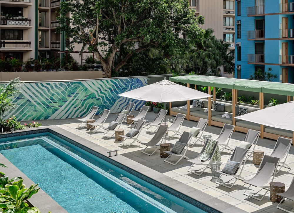 Romer House Waikiki — Main photo in Honolulu, Hawaii