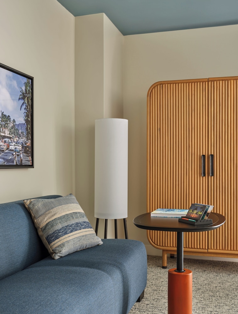 Romer House Waikiki — Hotel rooms in Honolulu, Hawaii