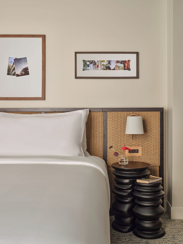 Romer House Waikiki — Hotel rooms in Honolulu, Hawaii
