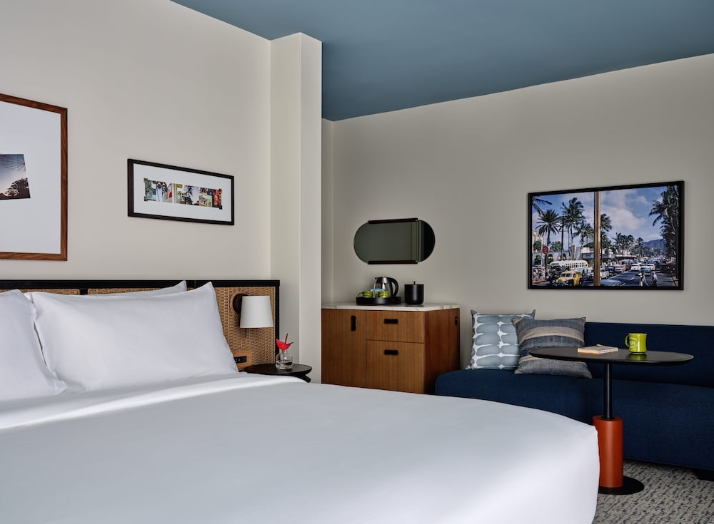 Romer House Waikiki — Hotel rooms in Honolulu, Hawaii
