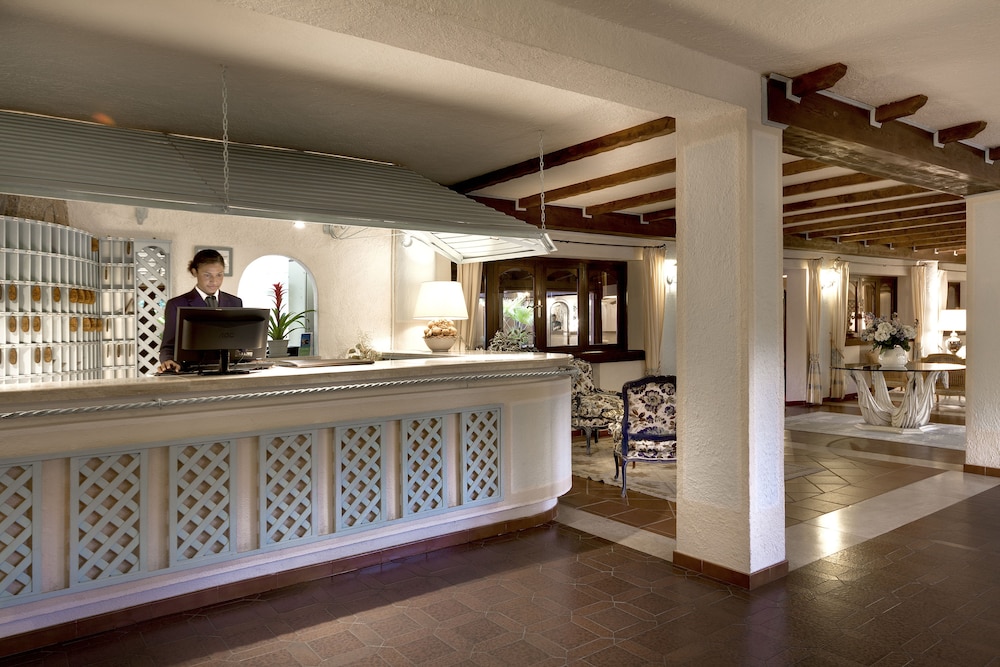 Grand Hotel Smeraldo Beach — Hotel building in Arzachena, Sardinia