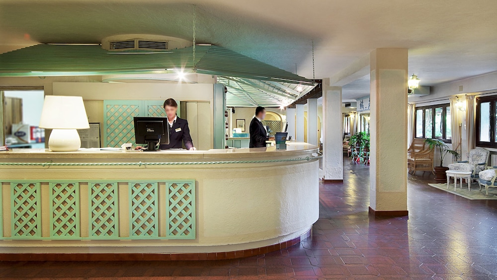 Grand Hotel Smeraldo Beach — Hotel building in Arzachena, Sardinia