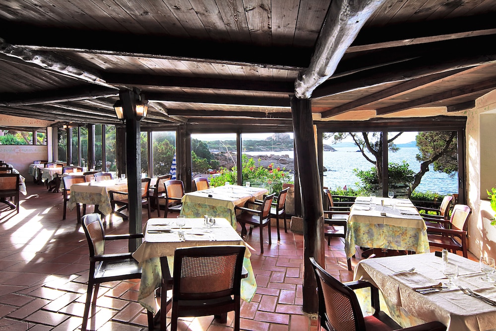 Grand Hotel Smeraldo Beach — Restaurant & bars in Arzachena, Sardinia