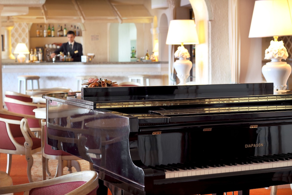 Grand Hotel Smeraldo Beach — Restaurant & bars in Arzachena, Sardinia