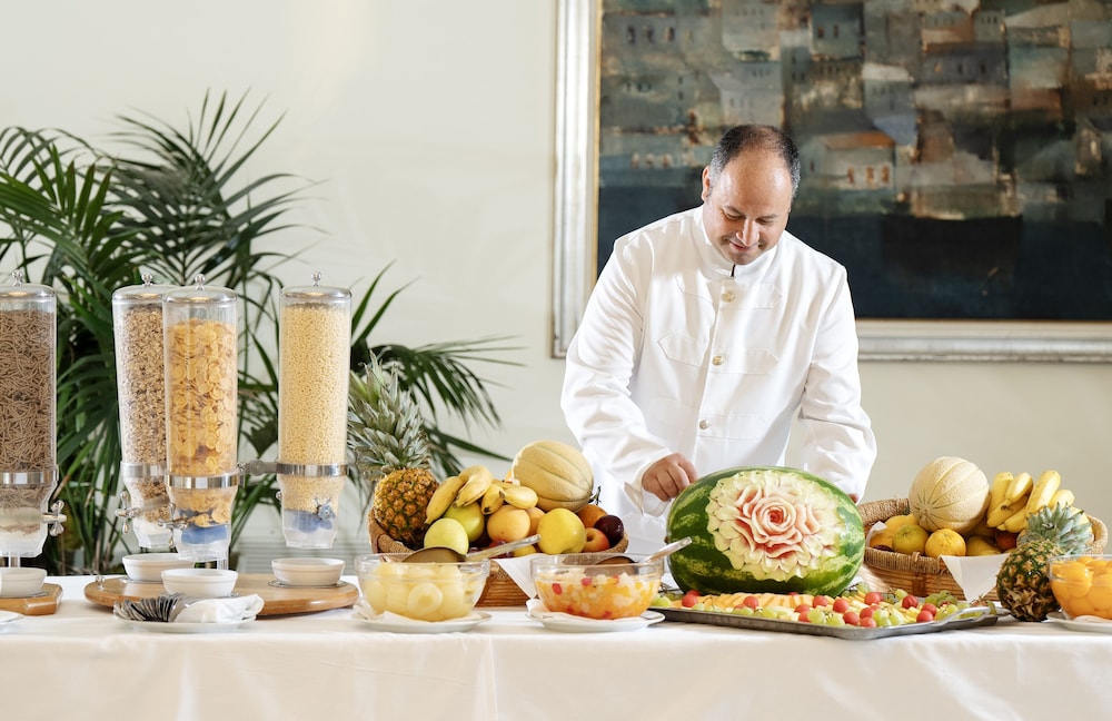 Grand Hotel Vesuvio — Restaurant & bars in Sorrento, Campania