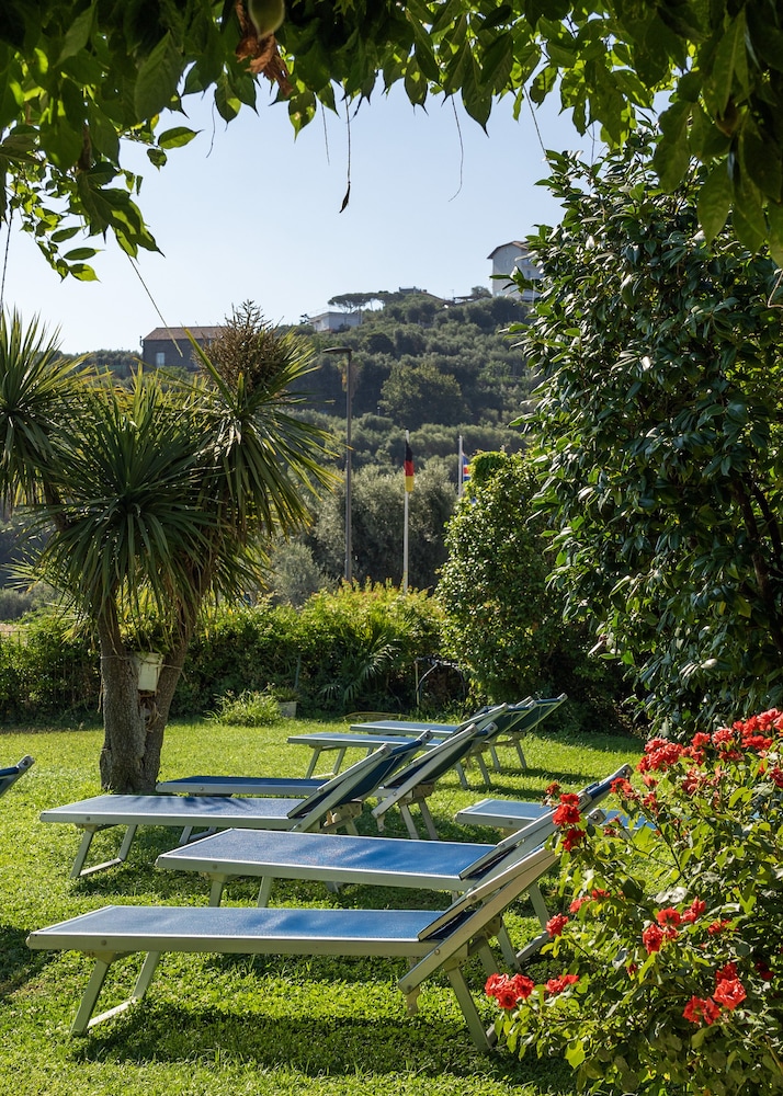 Grand Hotel Vesuvio — Attractions in the area in Sorrento, Campania