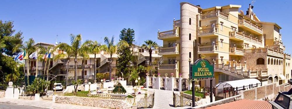 Hellenia Yachting Hotel - zdjęcie 2