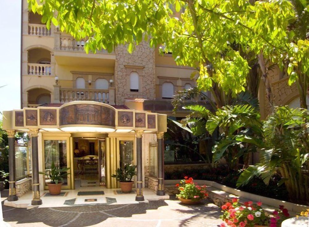 Hellenia Yachting Hotel — Hotel building in Giardini Naxos, Sicily