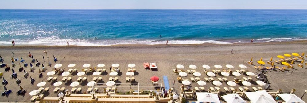 Hellenia Yachting Hotel — Beach in Giardini Naxos, Sicily