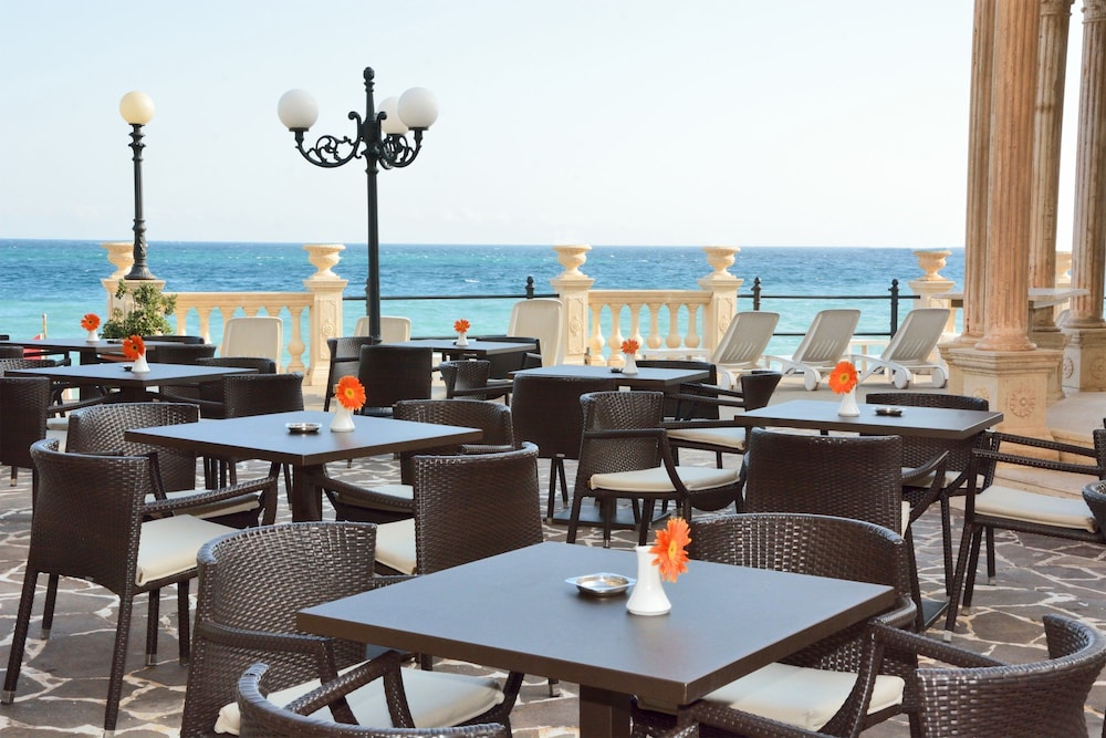 Hellenia Yachting Hotel — Restaurant & bars in Giardini Naxos, Sicily