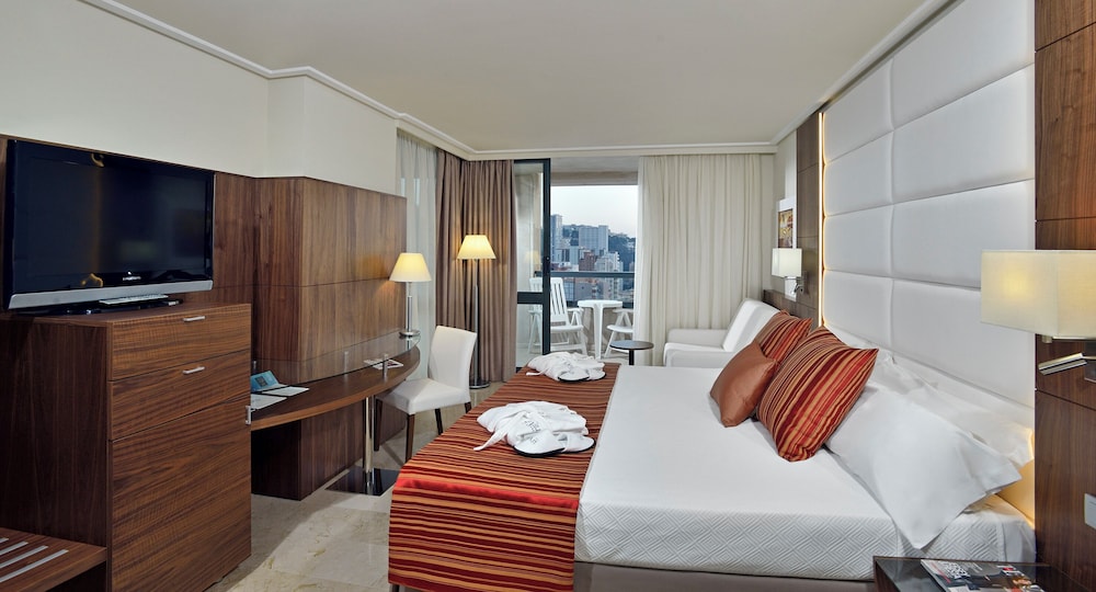 Melia Benidorm — Hotel rooms in Benidorm, Valencian Community