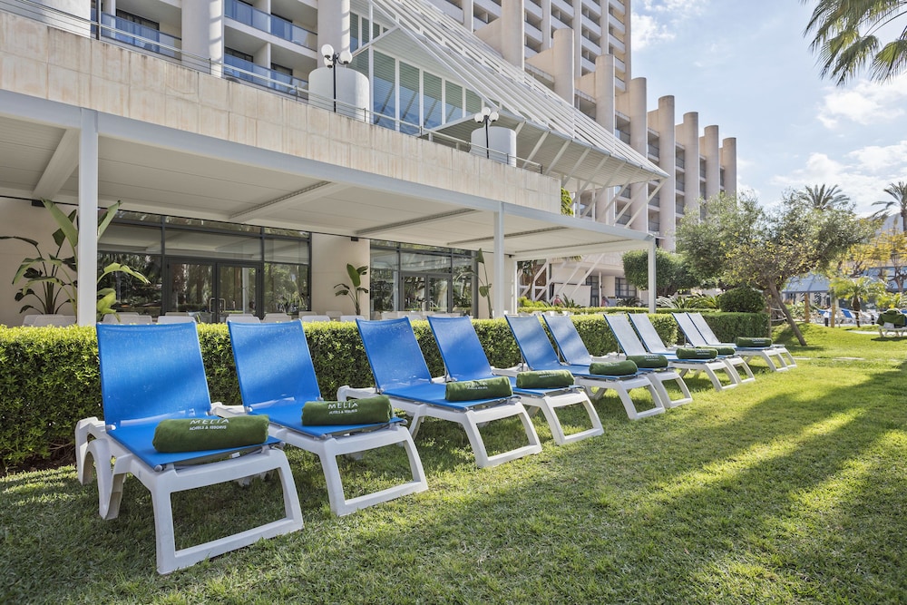 Melia Benidorm — Hotel building in Benidorm, Valencian Community