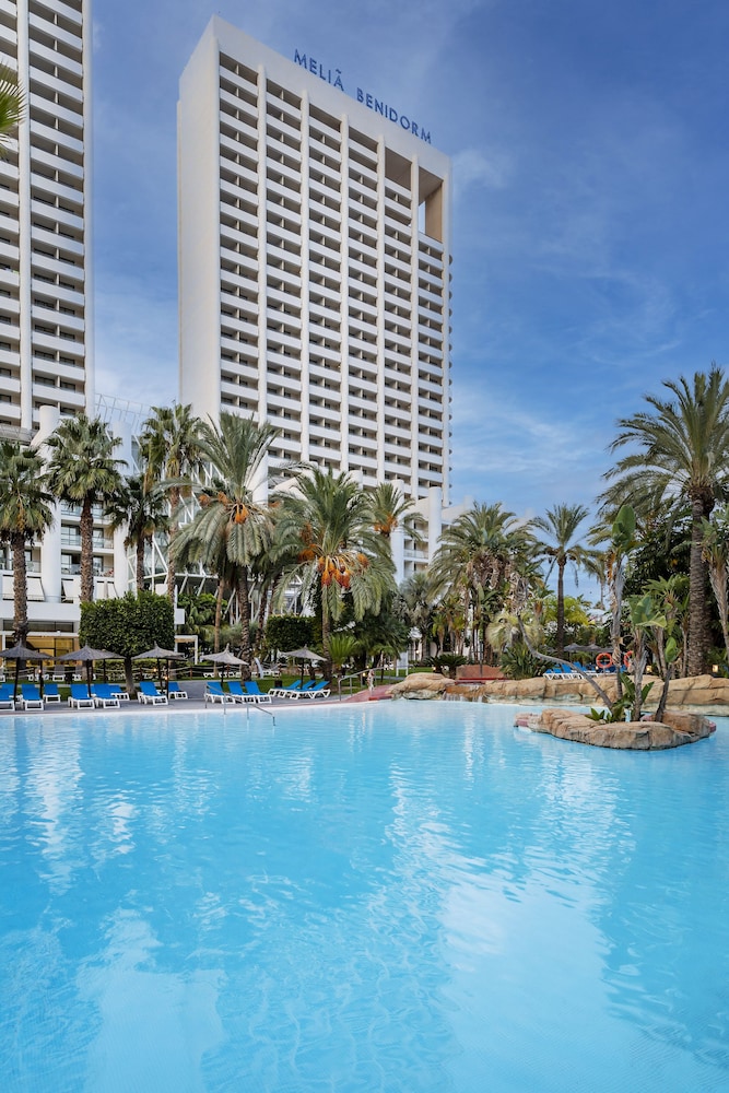 Melia Benidorm — Swimming pool in Benidorm, Valencian Community