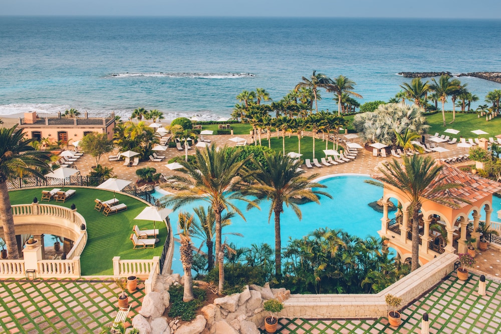 JOIA El Mirador by Iberostar -Adults Only — Swimming pool in Costa Adeje, Canary Islands