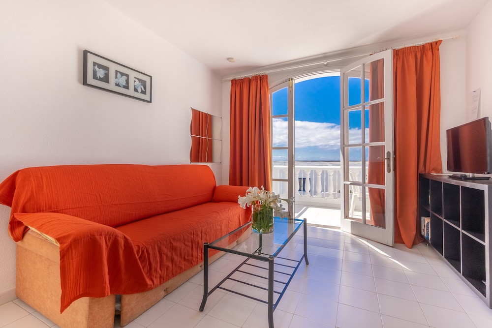 CORONA MAR APARTMENTS - SELECT ADULTS (+16) — Hotel rooms in Puerto del Carmen, Canary Islands