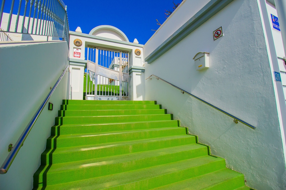 CORONA MAR APARTMENTS - SELECT ADULTS (+16) — Hotel building in Puerto del Carmen, Canary Islands