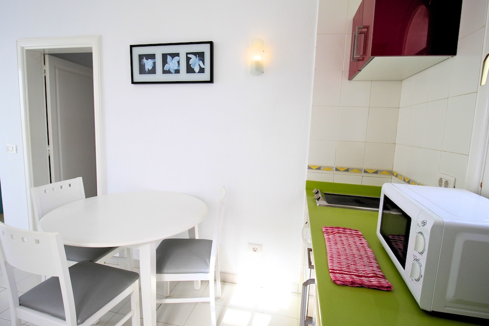 CORONA MAR APARTMENTS - SELECT ADULTS (+16) — Hotel rooms in Puerto del Carmen, Canary Islands