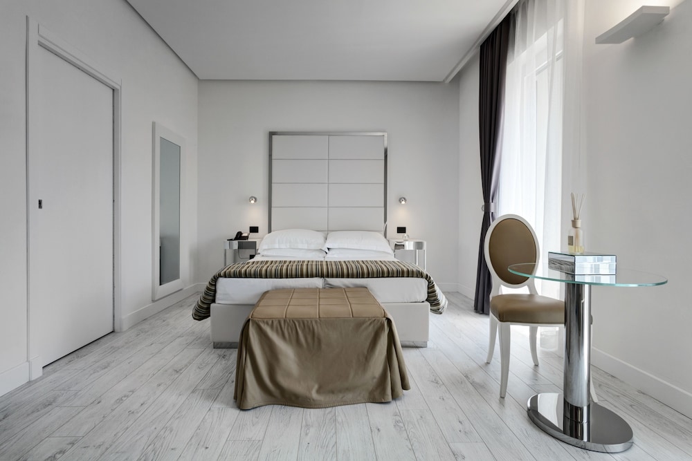 LHP Hotel Montecatini Palace & SPA — Hotel rooms in Montecatini Terme, Tuscany