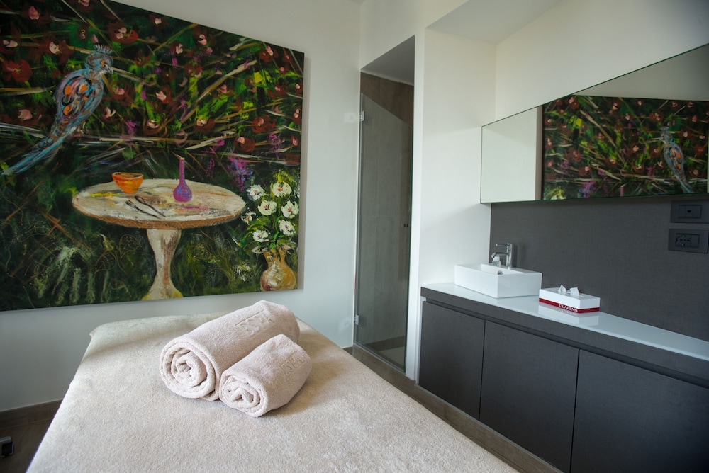 LHP Hotel Montecatini Palace & SPA — Hotel rooms in Montecatini Terme, Tuscany