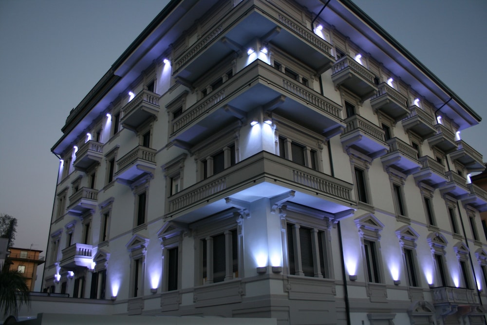 LHP Hotel Montecatini Palace & SPA — Hotel building in Montecatini Terme, Tuscany