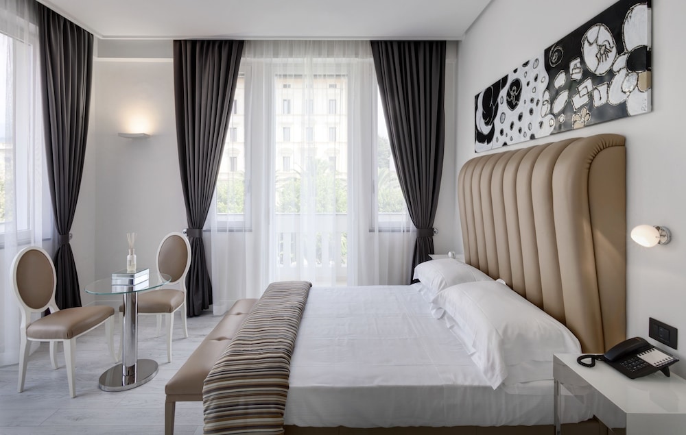 LHP Hotel Montecatini Palace & SPA — Hotel rooms in Montecatini Terme, Tuscany