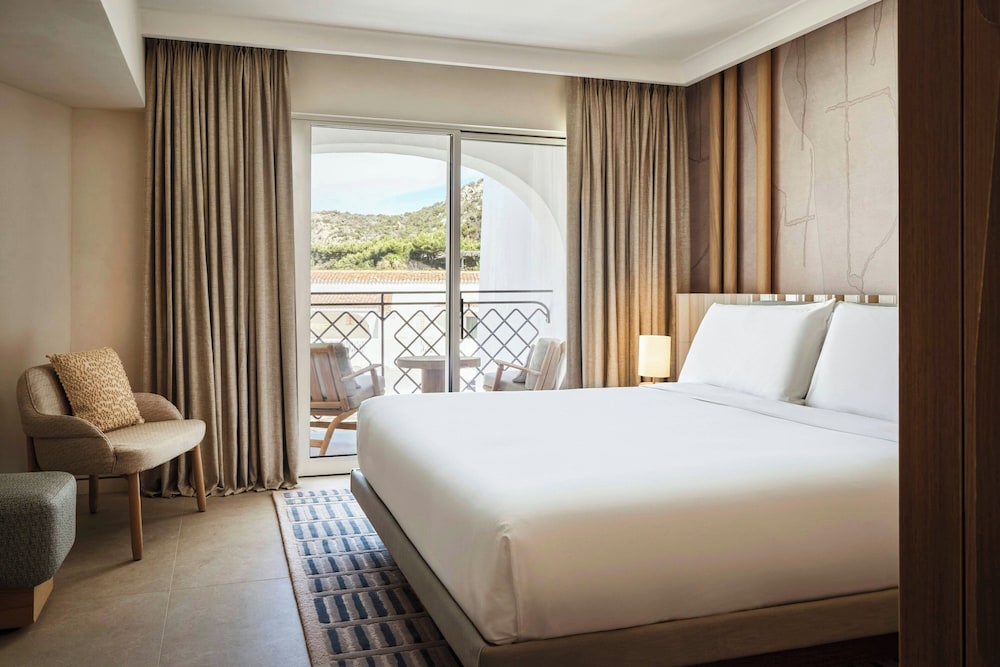 W Sardinia - Poltu Quatu — Hotel rooms in Arzachena, Sardinia