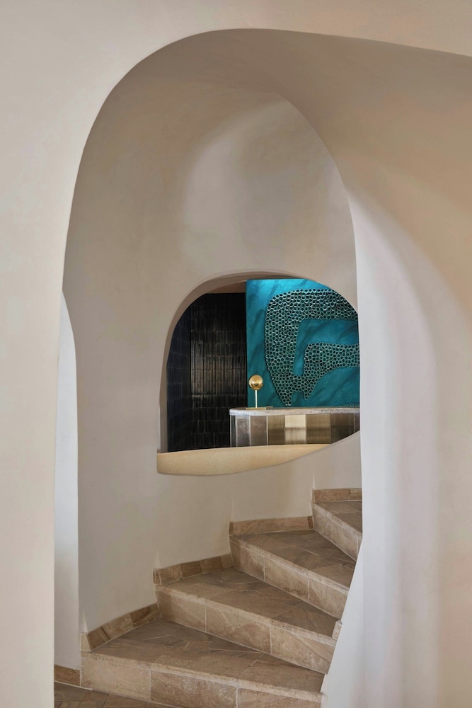 W Sardinia - Poltu Quatu — Hotel building in Arzachena, Sardinia