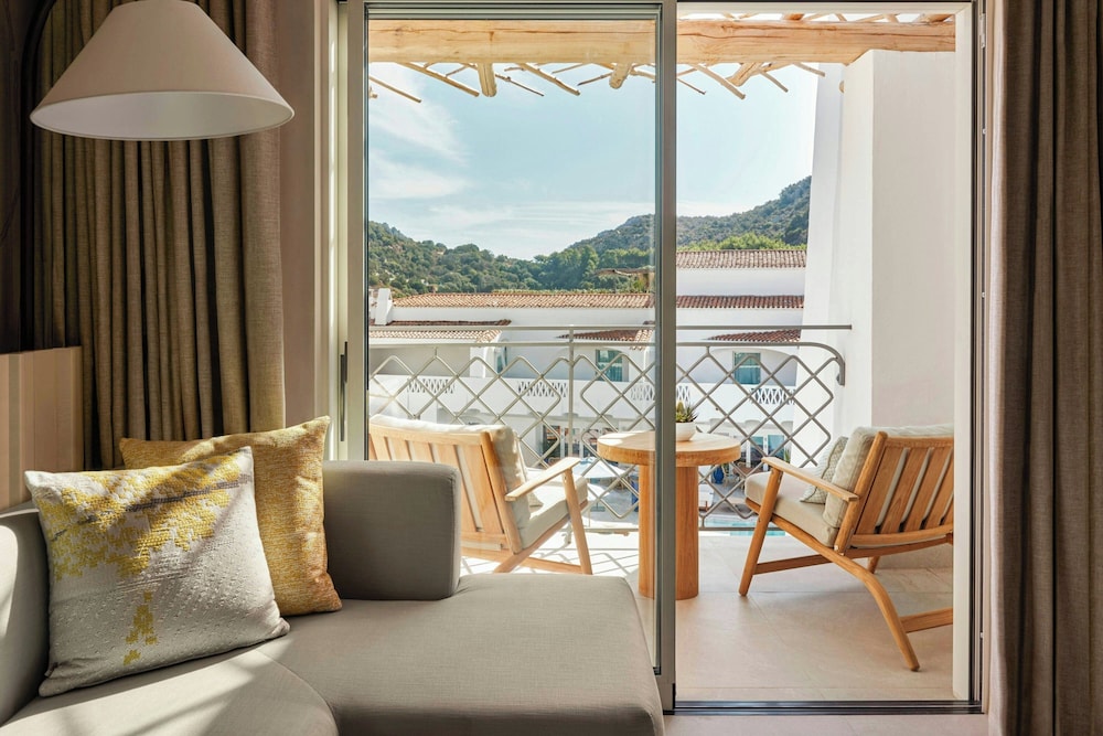 W Sardinia - Poltu Quatu — Hotel rooms in Arzachena, Sardinia