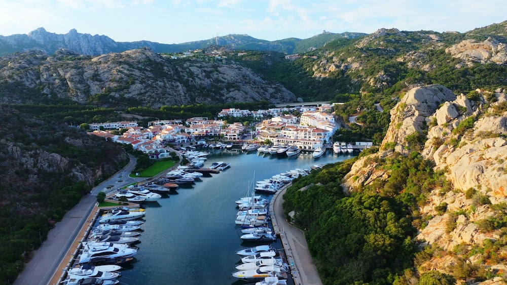 W Sardinia - Poltu Quatu — Attractions in the area in Arzachena, Sardinia
