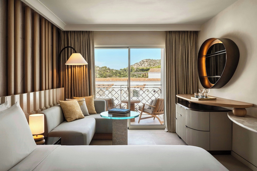 W Sardinia - Poltu Quatu — Hotel rooms in Arzachena, Sardinia