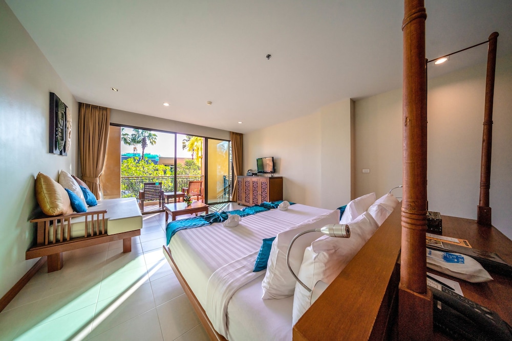Rawai Palm Beach Resort — Hotel rooms in Rawai, Phuket Province