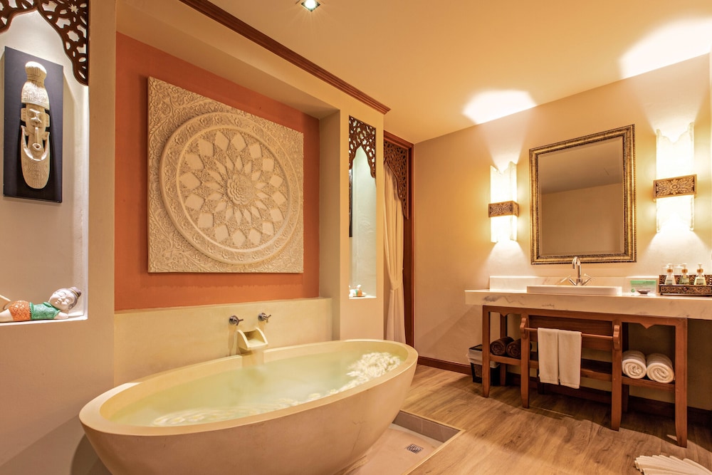 Rawai Palm Beach Resort — Spa in Rawai, Phuket Province
